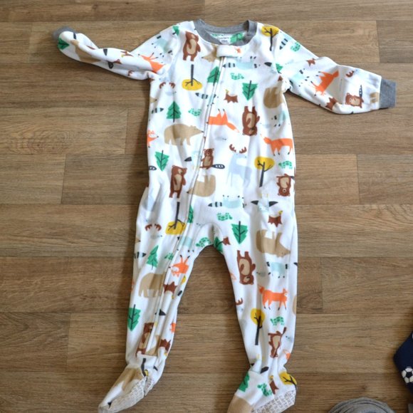 Carter's Fleece One-Piece Onesie Pajamas Set Bundle Size 24 Months - Picture 2 of 3